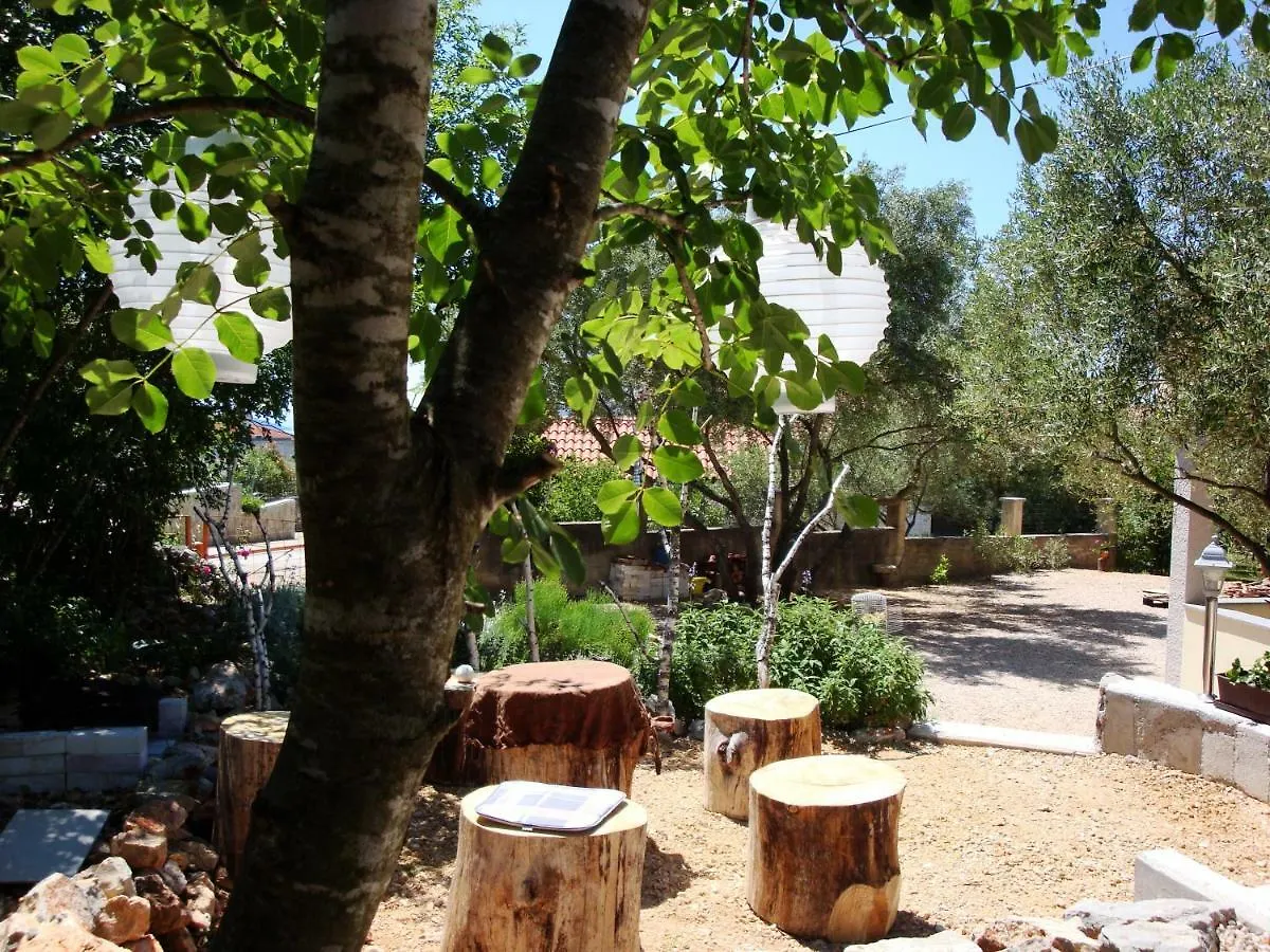 Apartments Olea Pinezici  Pinezici (Krk)