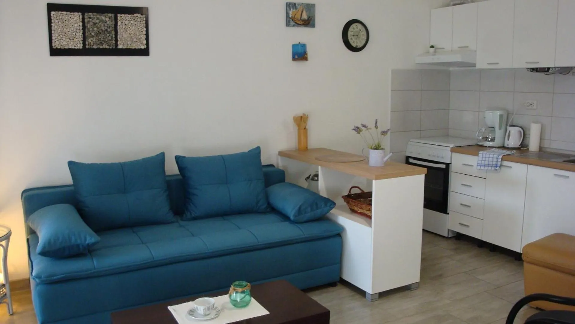 Apartments Olea Pinezici  Pinezici (Krk)